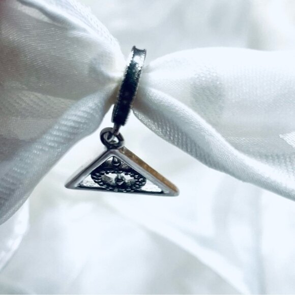 ⚡✨ NWOT Deathly Hallows Charm – Harry Potter Symbol of Magic ✨ - Picture 7 of 10